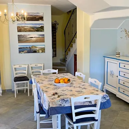 Sa Villarose By La Via Del Mare Viaggi E Vacanze * וילסימיוס